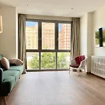 Calderon's Dreams - Monabri Apartman Santender