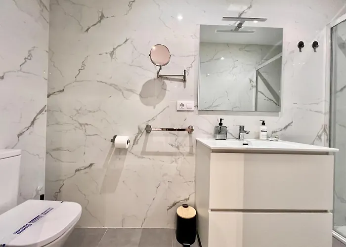 Calderon's Dreams - Monabri * サンタンデール