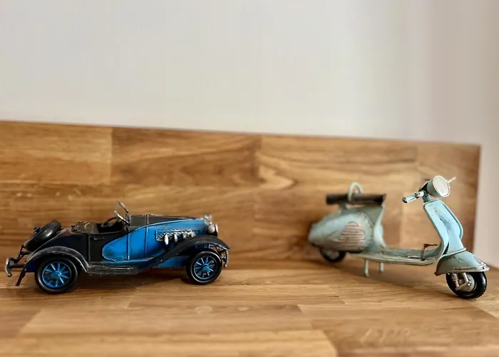 Calderon's Dreams - Monabri サンタンデール