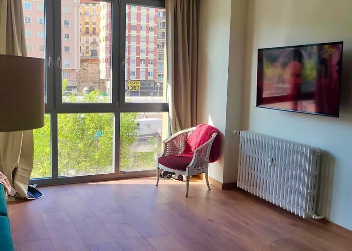 Calderon's Dreams - Monabri * סנטנדר