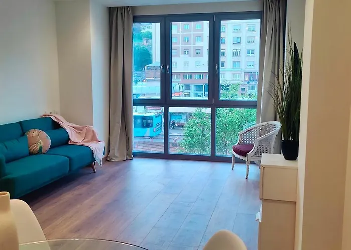 Calderon's Dreams - Monabri サンタンデール